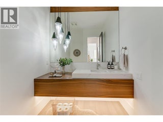 1520 Vineyard Drive. West Kelowna, British Columbia