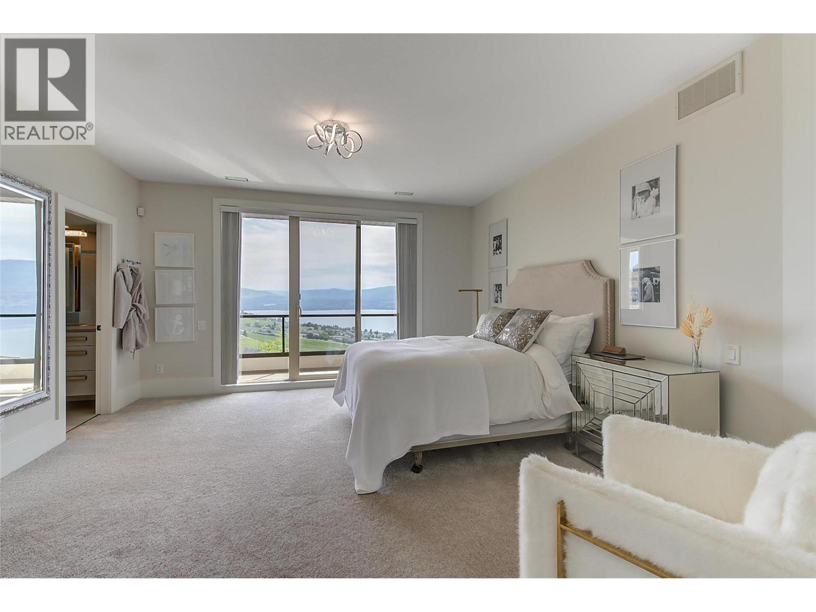 1520 Vineyard Drive. West Kelowna, British Columbia