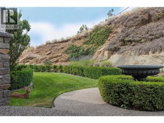 1520 Vineyard Drive. West Kelowna, British Columbia