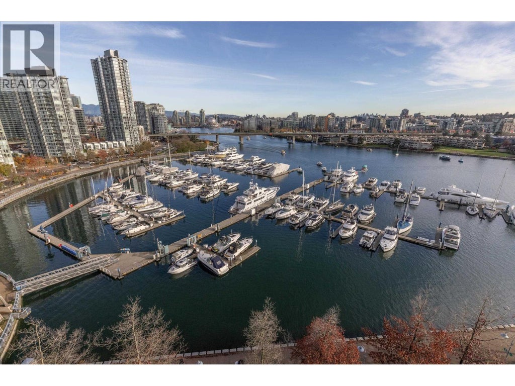 1601 1228 Marinaside Crescent, Vancouver