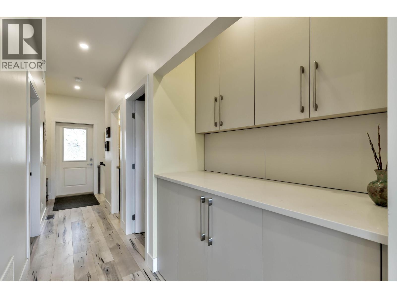 4555 Ottley Road. Lake Country, British Columbia