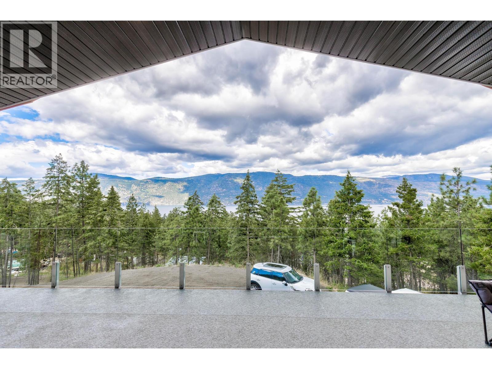 4555 Ottley Road. Lake Country, British Columbia