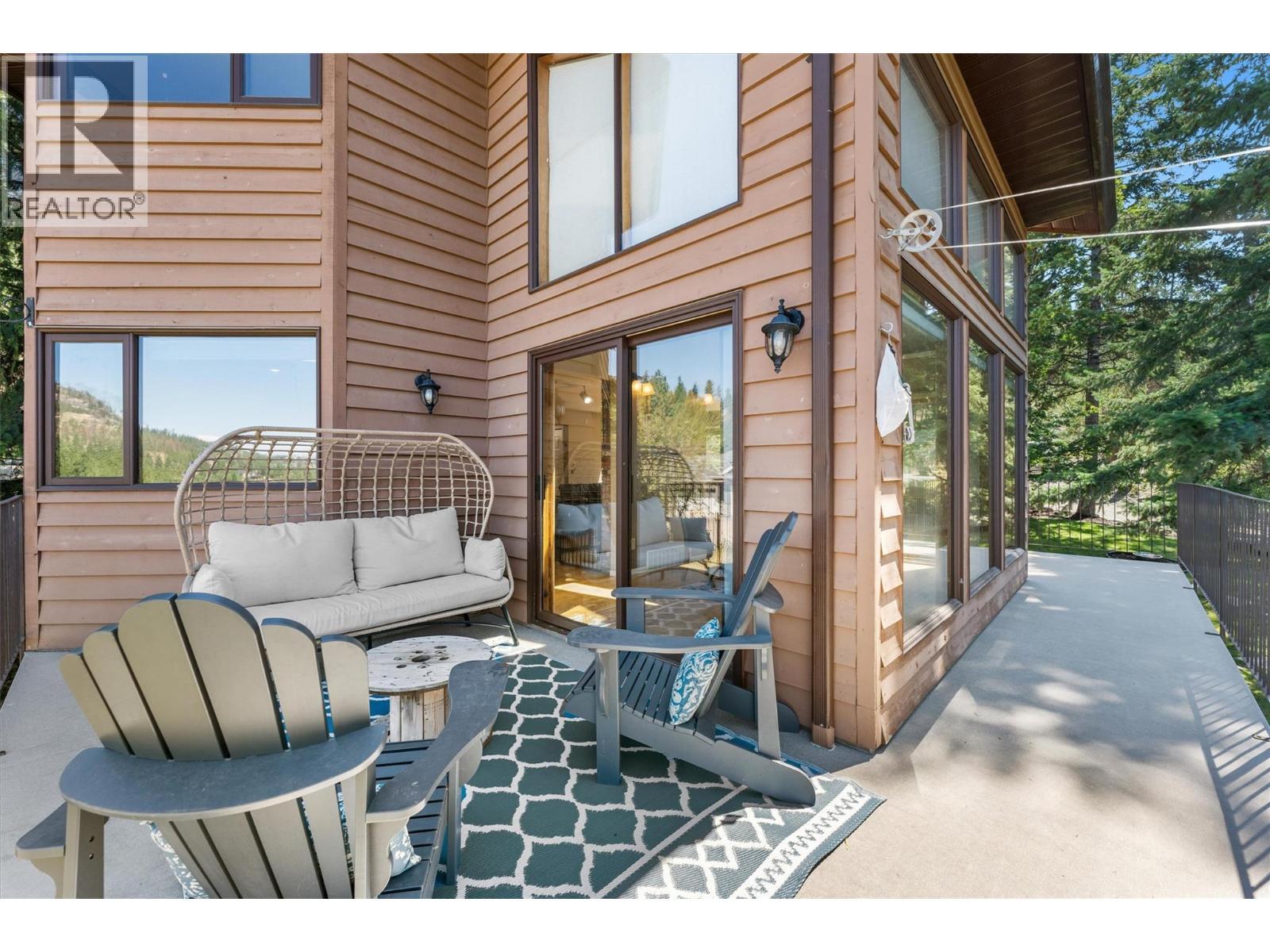 4555 Ottley Road. Lake Country, British Columbia