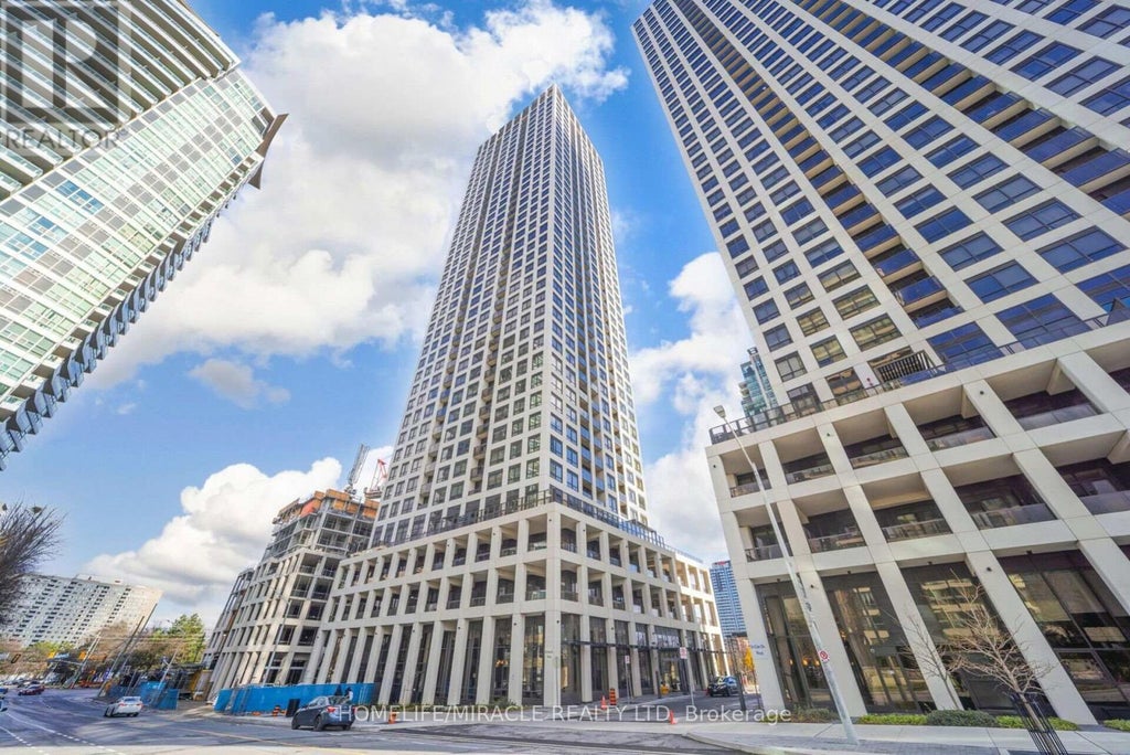 Ph01 - 30 Elm Drive, Mississauga (fairview)