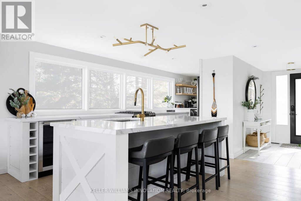 2872 Muskoka Road 118 W, Muskoka Lakes (monck (muskoka Lakes))