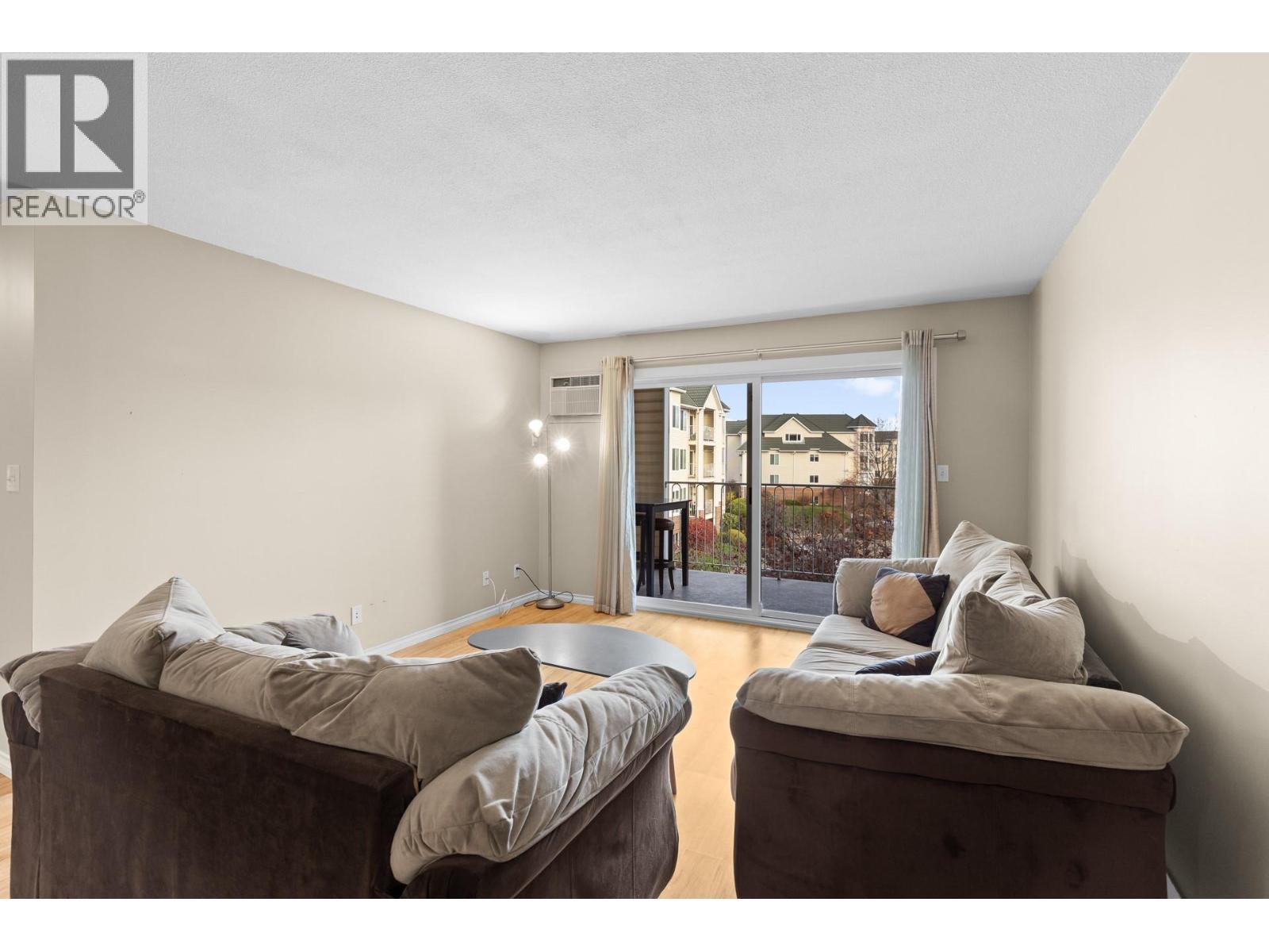 3163 Richter Street Unit# 308. Kelowna, British Columbia