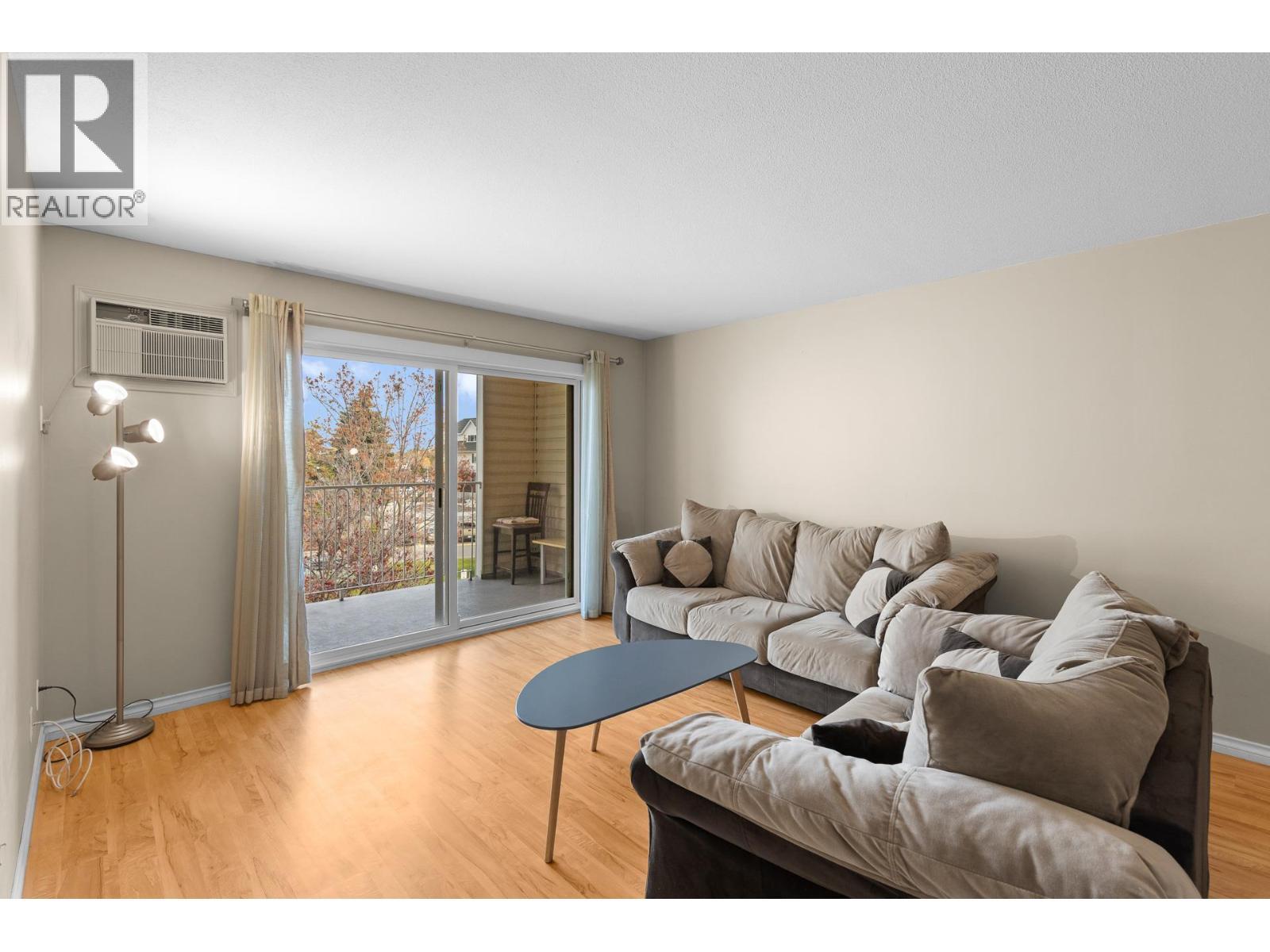 3163 Richter Street Unit# 308. Kelowna, British Columbia