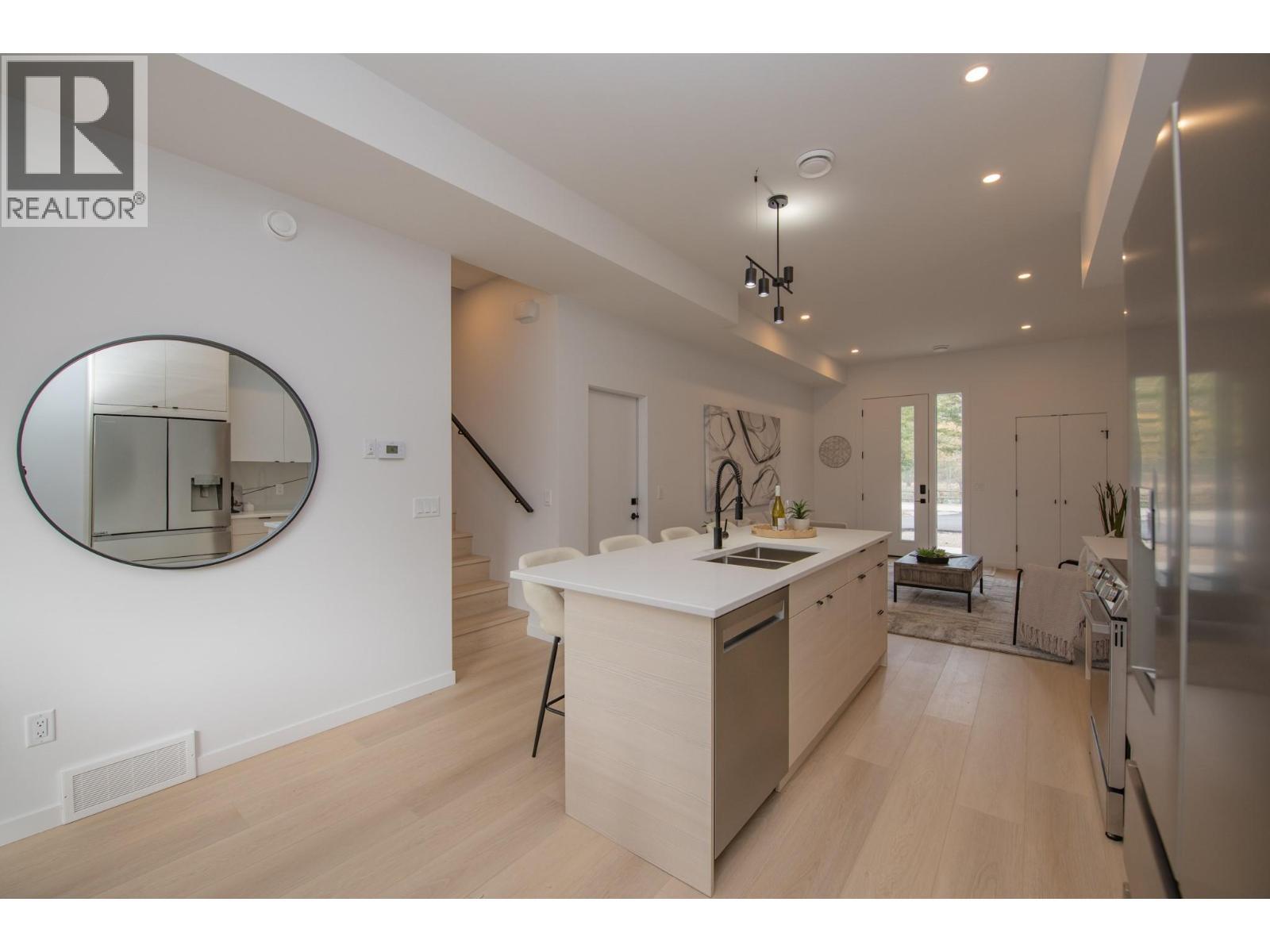 9188 Tronson Road Unit# 1. Vernon, British Columbia