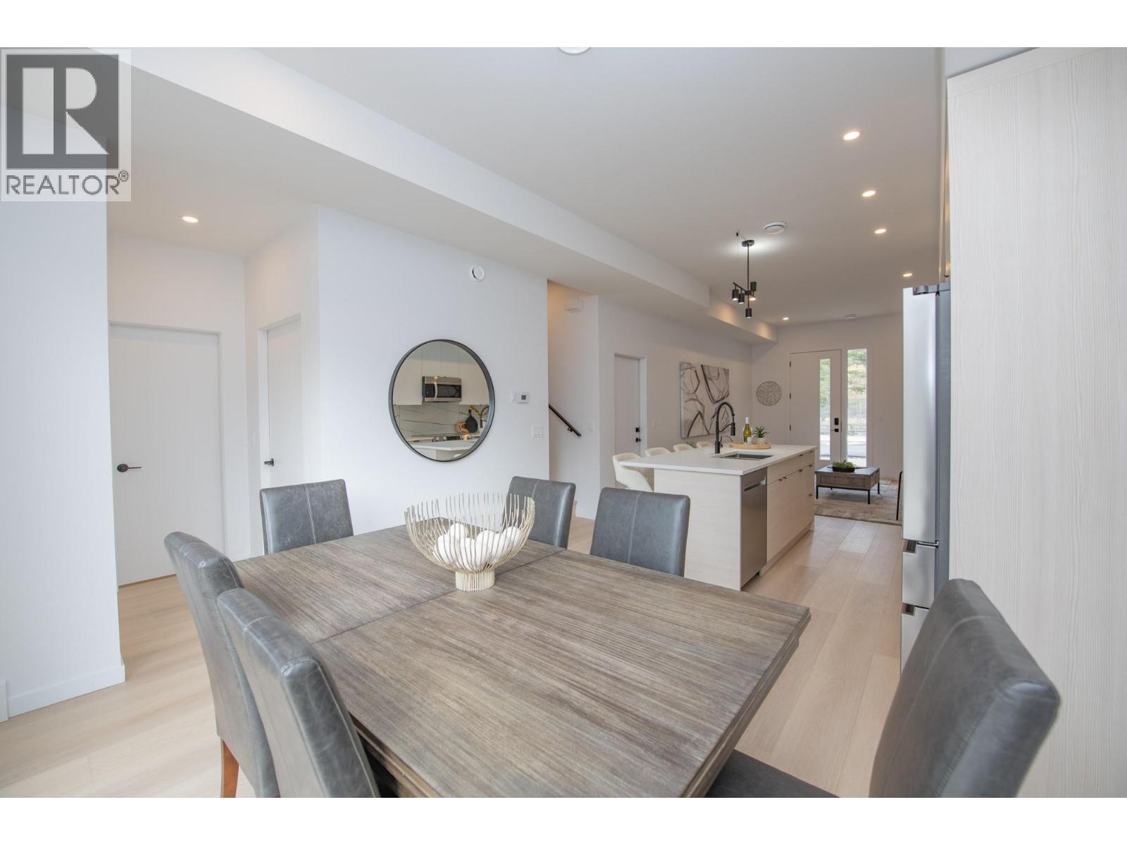 9188 Tronson Road Unit# 6. Vernon, British Columbia