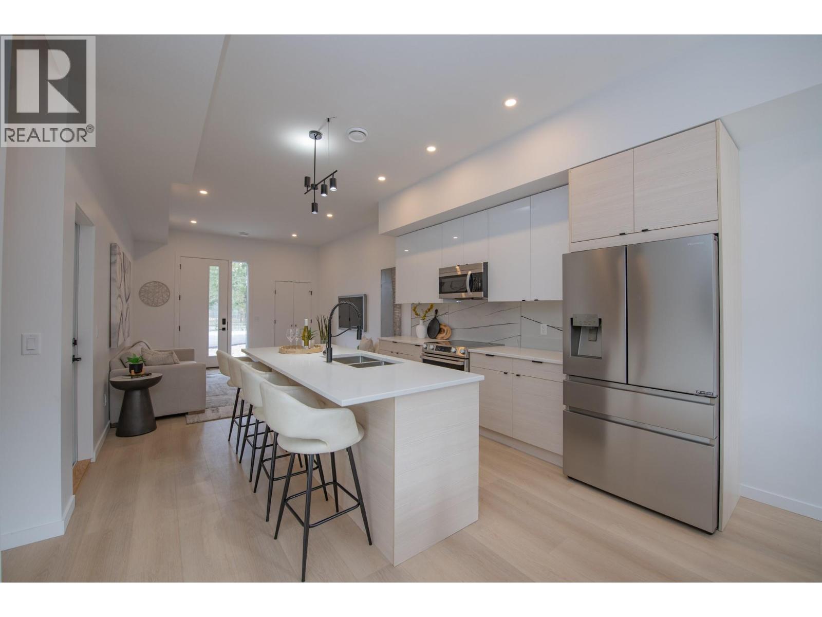 9188 Tronson Road Unit# 3. Vernon, British Columbia