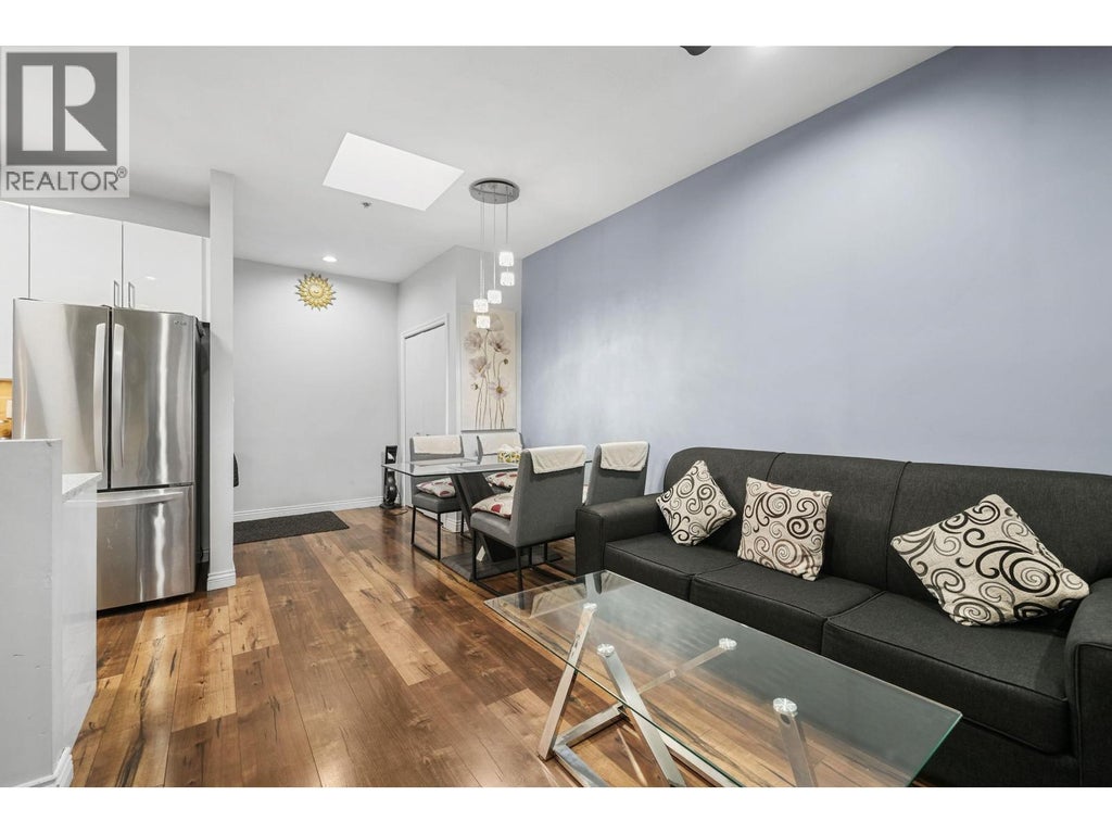 203 6460 Main Street, Vancouver