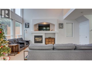 671 24 Street Ne Unit# 3. Salmon Arm, British Columbia