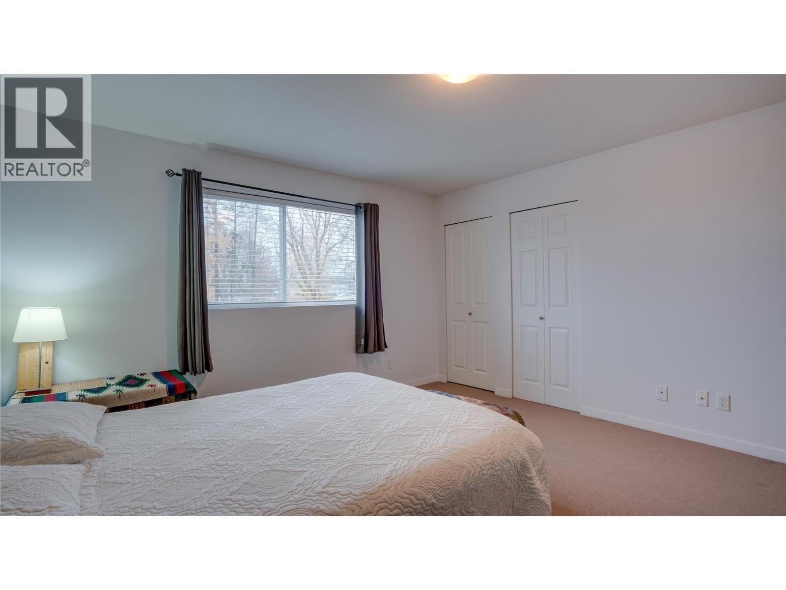671 24 Street Ne Unit# 3. Salmon Arm, British Columbia