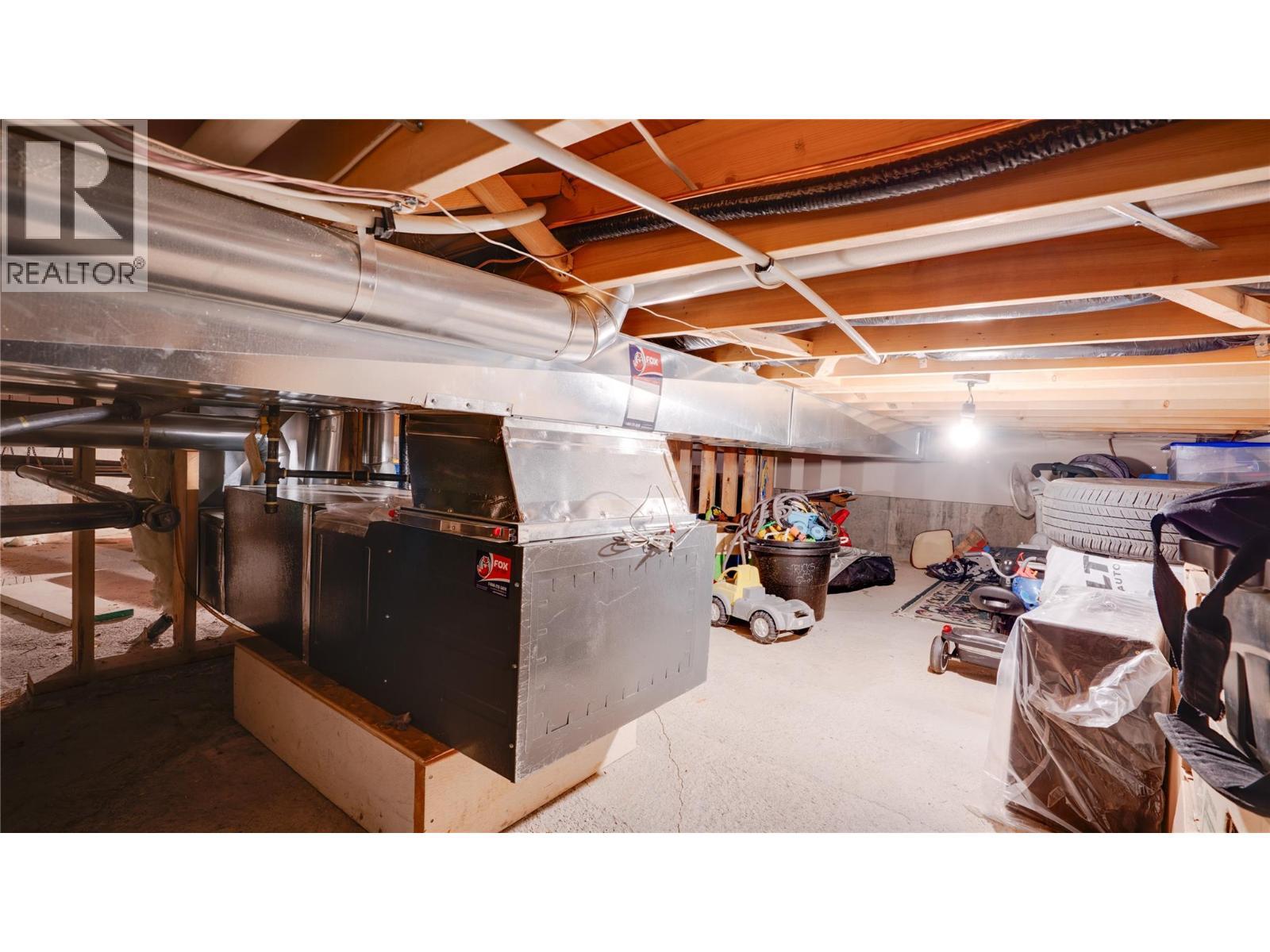 671 24 Street Ne Unit# 3. Salmon Arm, British Columbia