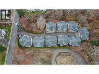 671 24 Street Ne Unit# 3. Salmon Arm, British Columbia