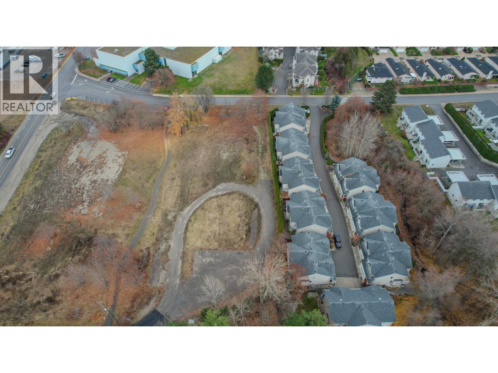 671 24 Street Ne Unit# 3. Salmon Arm, British Columbia