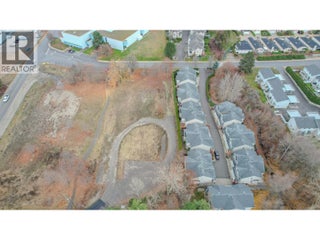 671 24 Street Ne Unit# 3. Salmon Arm, British Columbia