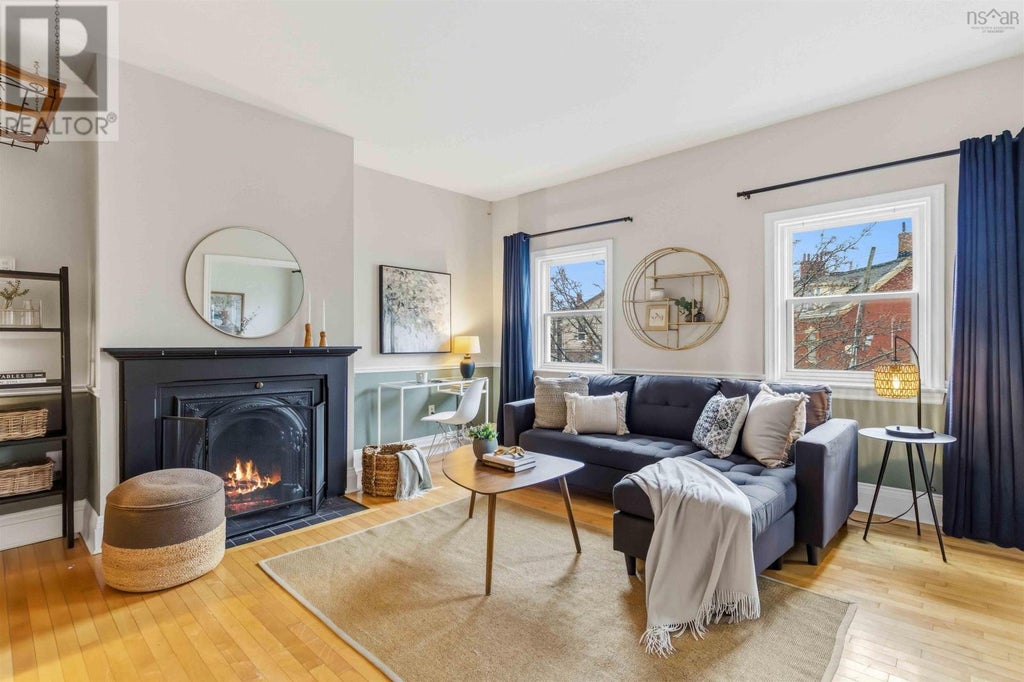 211 5393 Victoria Road, Halifax Peninsula