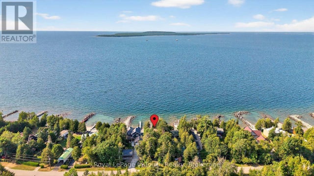 2519 Champlain Road, Tiny