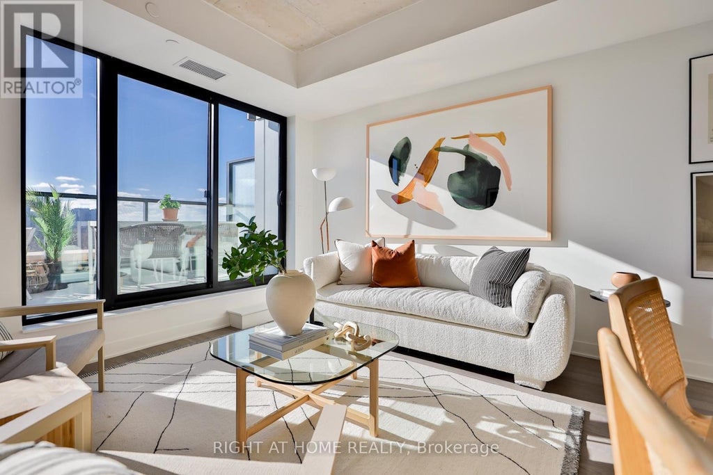 604 - 2720 Dundas Street W, Toronto (junction Area)