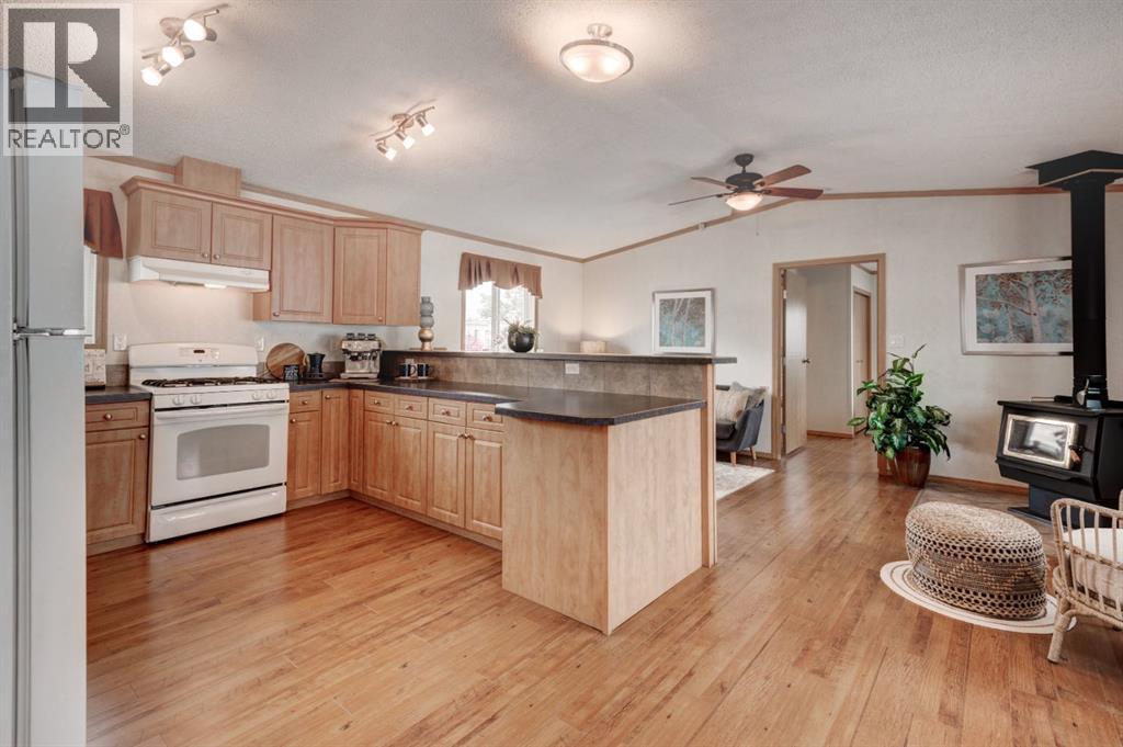 6, 6724 17 Avenue Se, Calgary