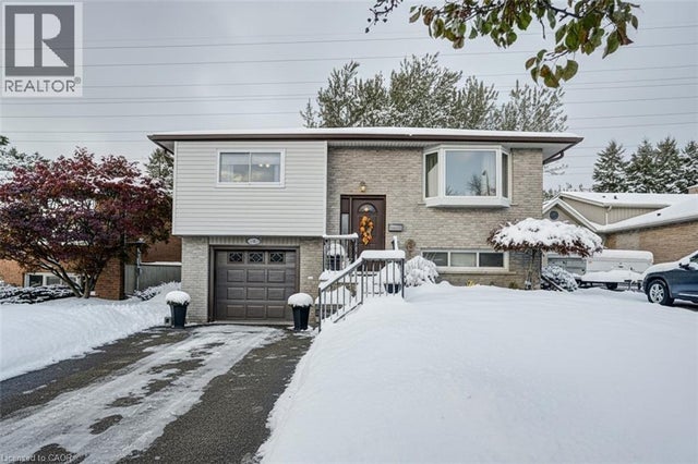 34 Willow Green Court, Kitchener