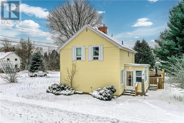 4 Balsam Street, Copper Cliff