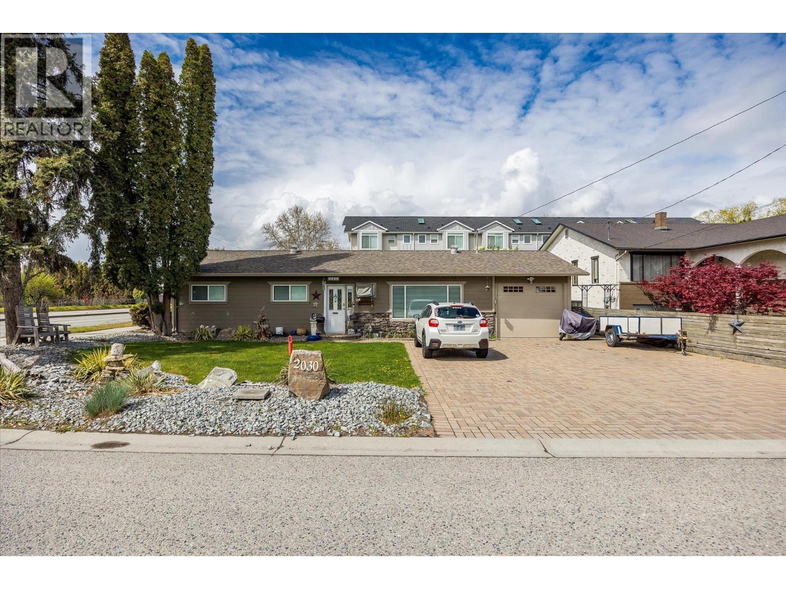 2030 Wilkinson Street. Kelowna, British Columbia