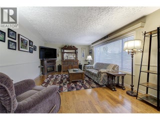 2030 Wilkinson Street. Kelowna, British Columbia