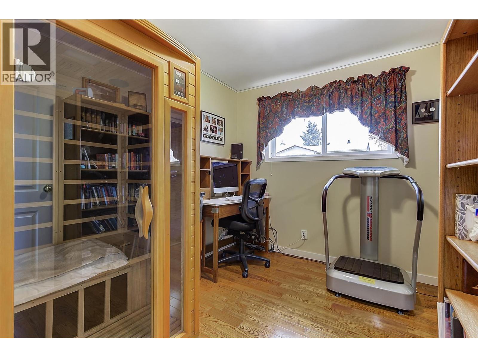 2030 Wilkinson Street. Kelowna, British Columbia