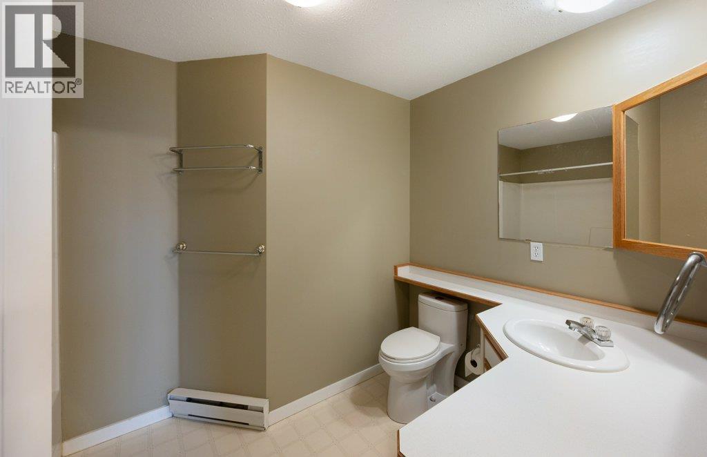 6201 Maple Drive Unit# 206. Osoyoos, British Columbia