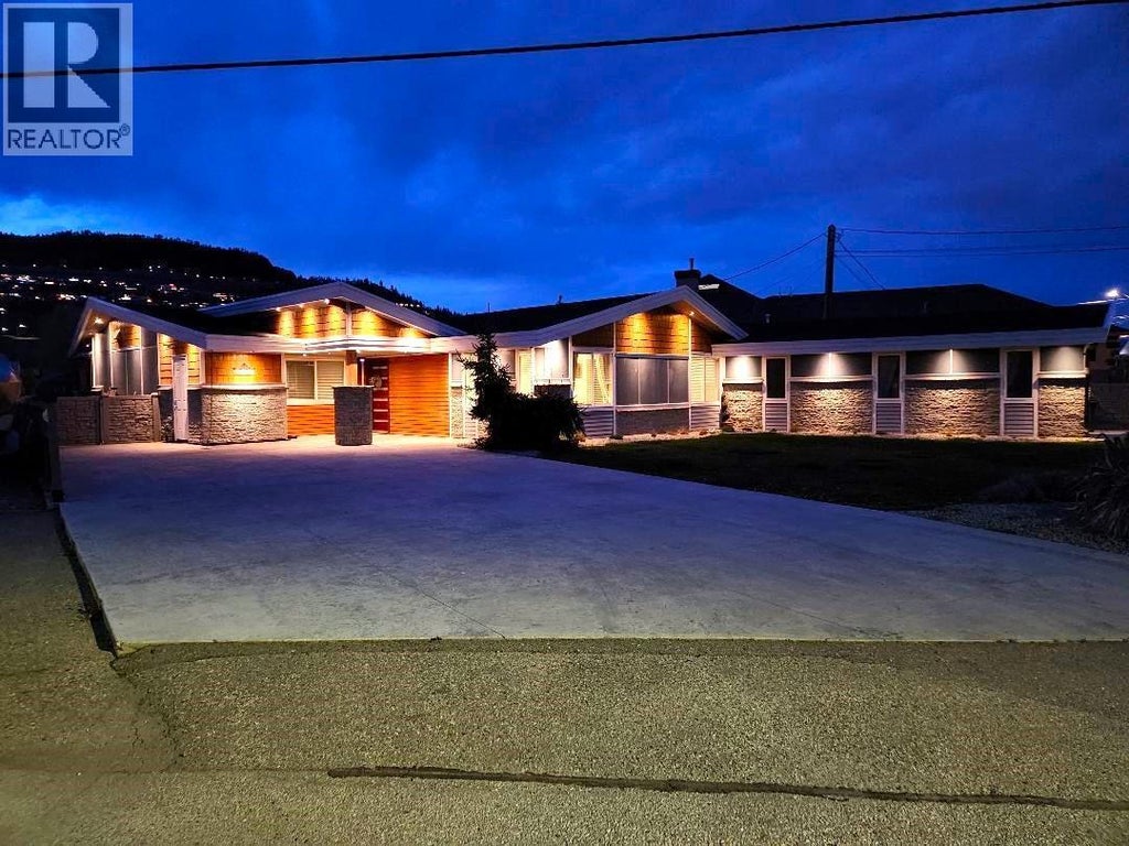 1362 Green Bay Road, West Kelowna