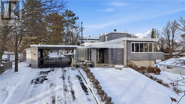 40 Lakeview Drive, Sudbury