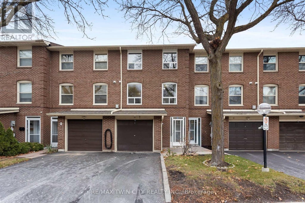 7 Eden Park Drive, Brampton (southgate)
