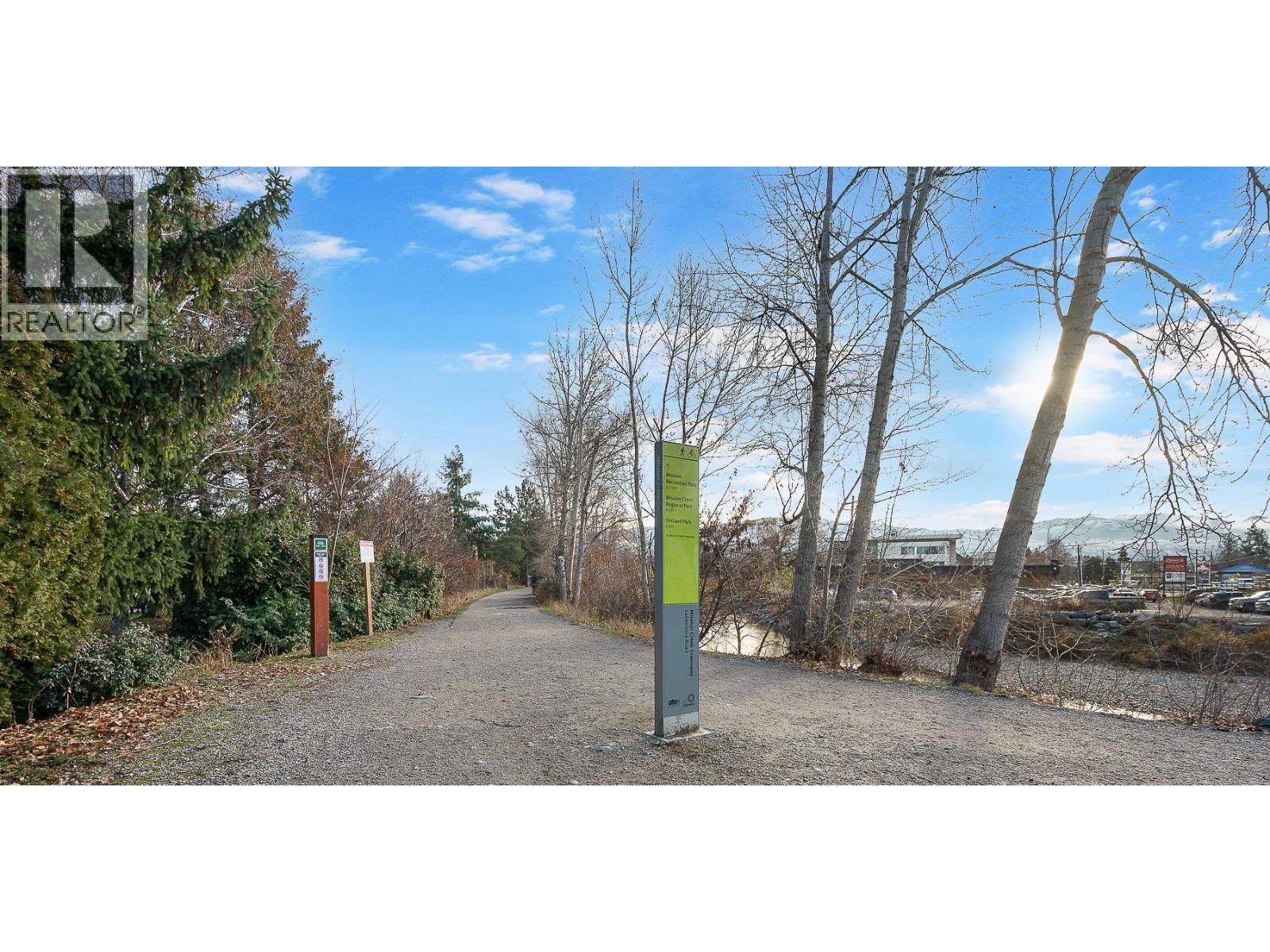 609 Truswell Road Unit# 105. Kelowna, British Columbia