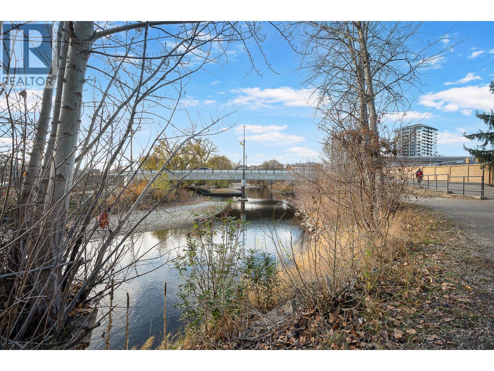 609 Truswell Road Unit# 105. Kelowna, British Columbia