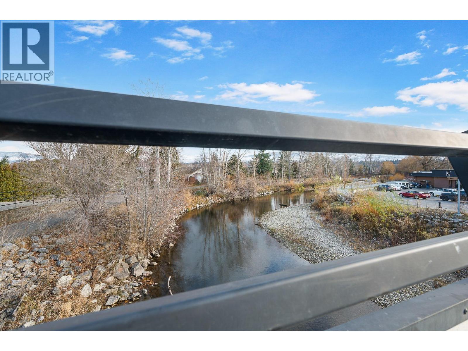 609 Truswell Road Unit# 105. Kelowna, British Columbia