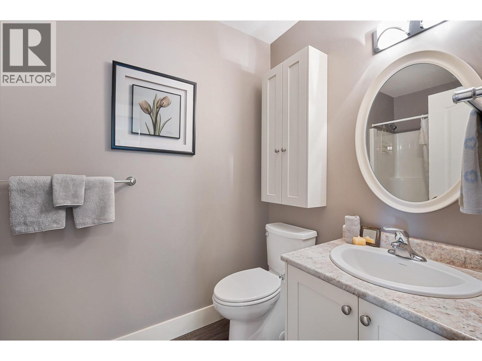 609 Truswell Road Unit# 105. Kelowna, British Columbia