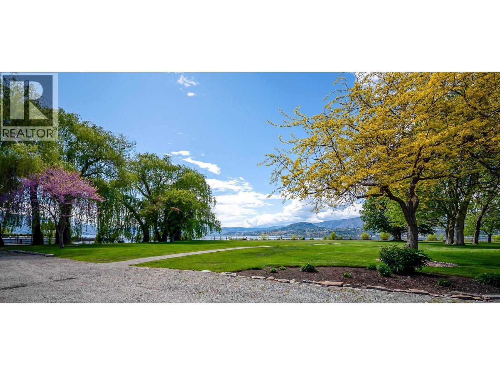 609 Truswell Road Unit# 105. Kelowna, British Columbia