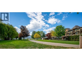 609 Truswell Road Unit# 105. Kelowna, British Columbia