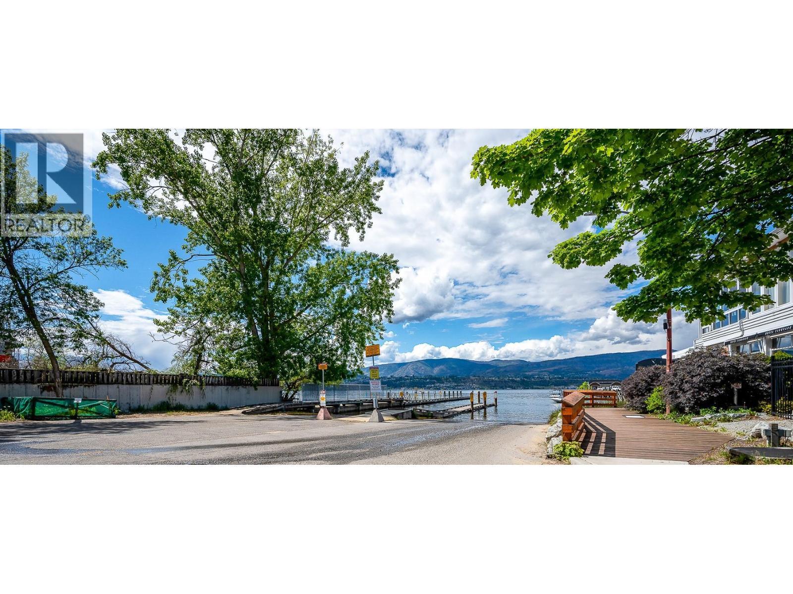 609 Truswell Road Unit# 105. Kelowna, British Columbia