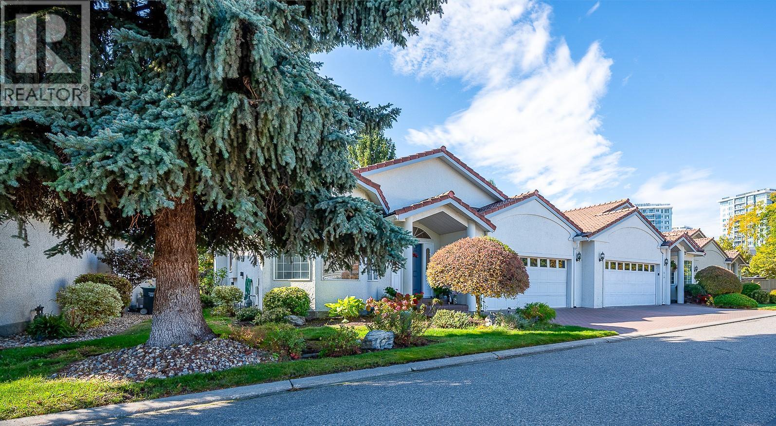 609 Truswell Road Unit# 105. Kelowna, British Columbia