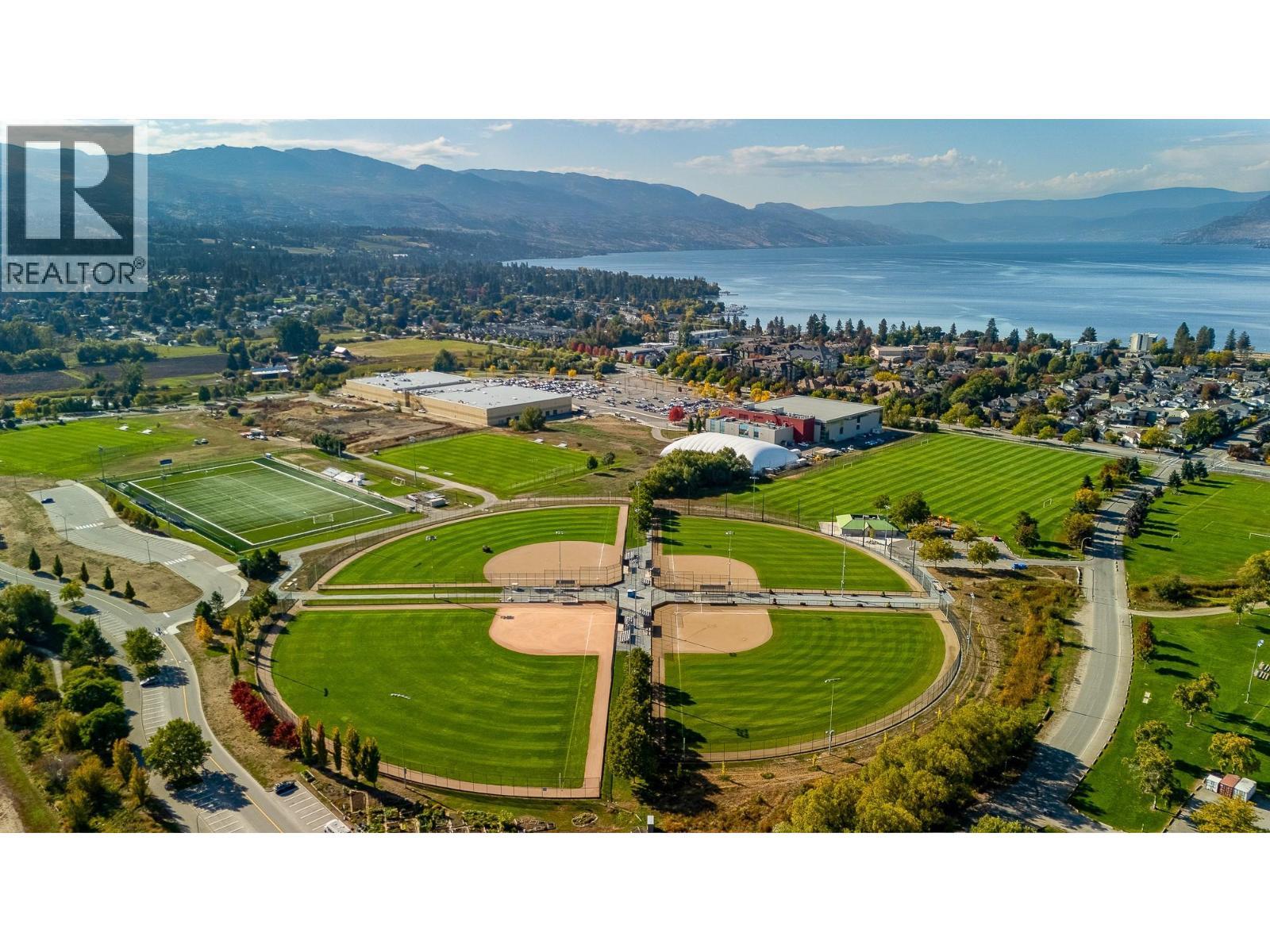 609 Truswell Road Unit# 105. Kelowna, British Columbia