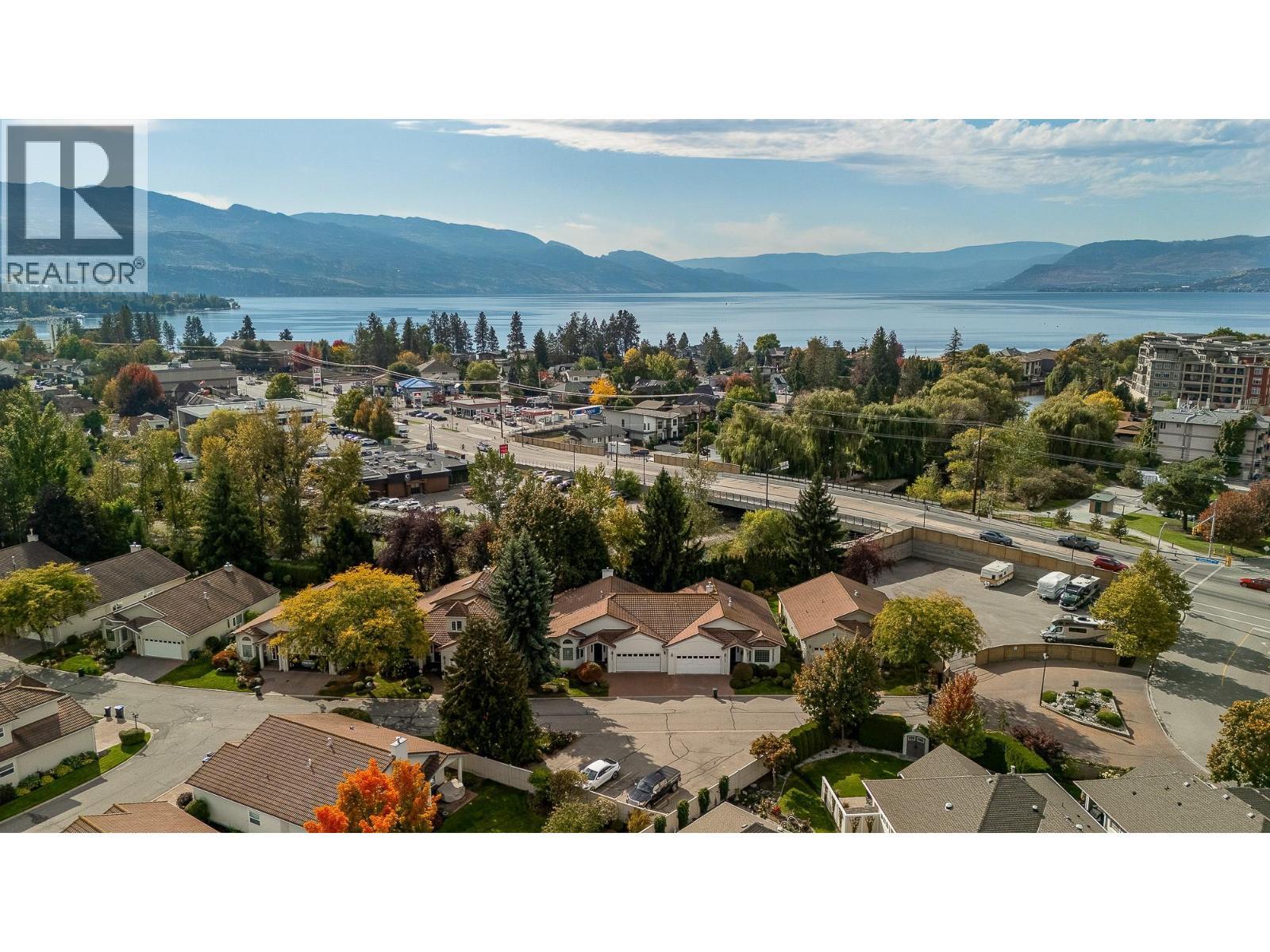 609 Truswell Road Unit# 105. Kelowna, British Columbia