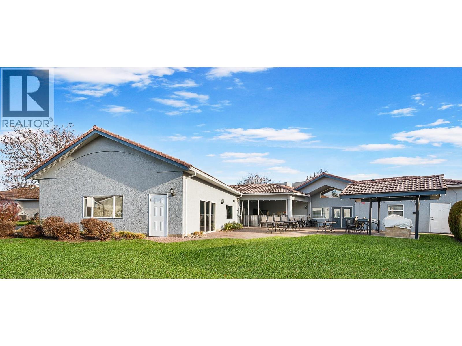 609 Truswell Road Unit# 105. Kelowna, British Columbia