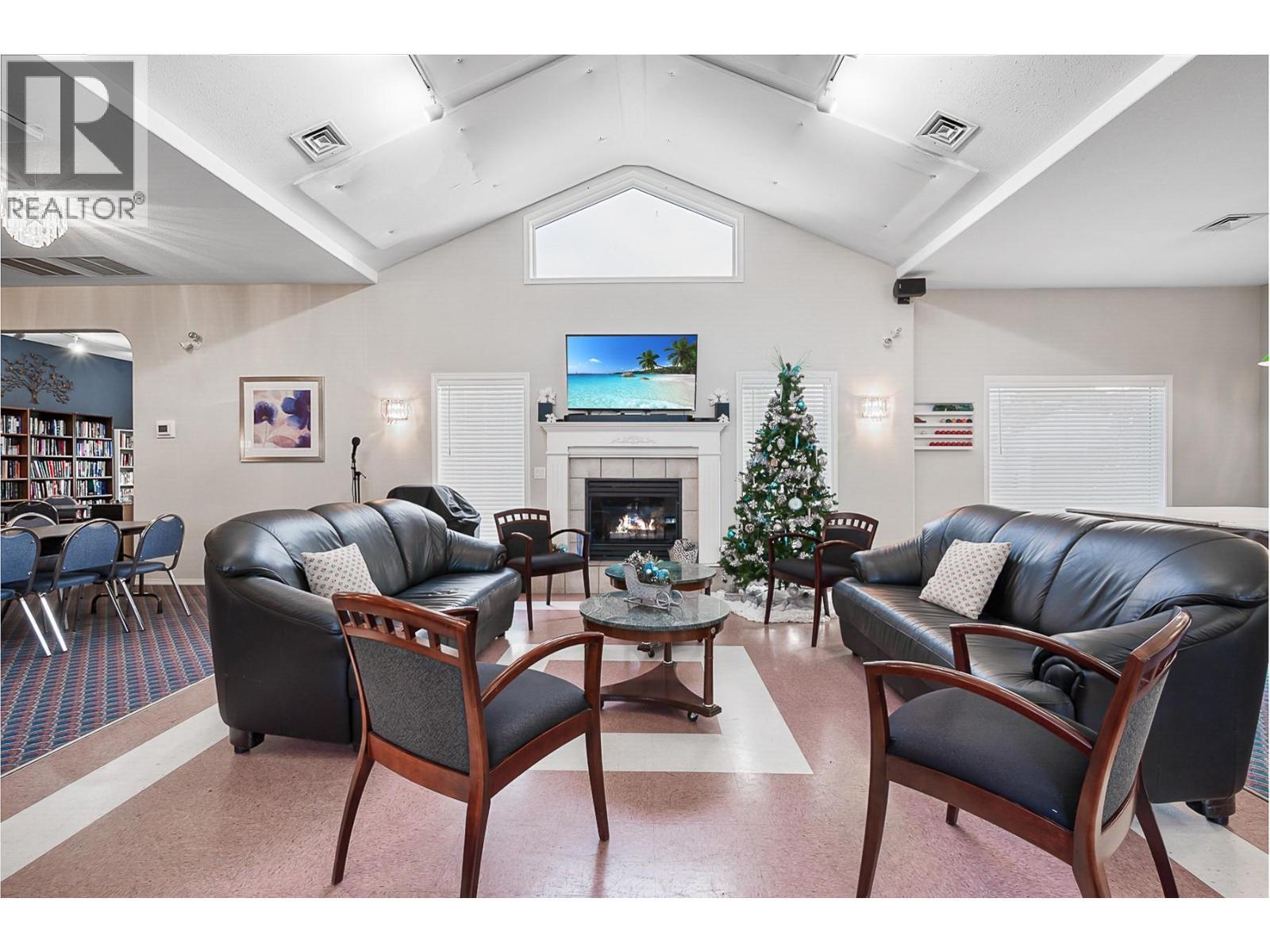 609 Truswell Road Unit# 105. Kelowna, British Columbia