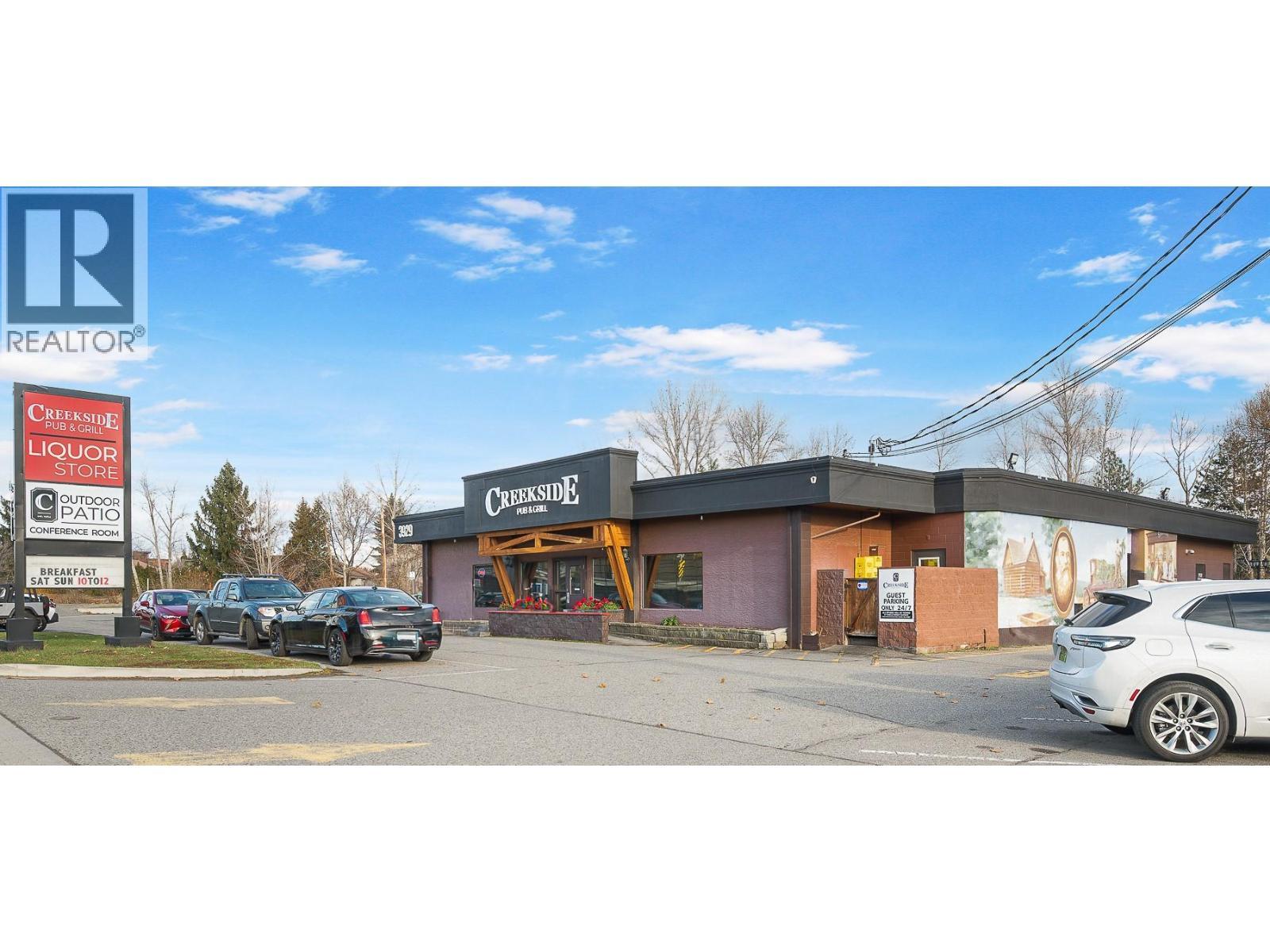 609 Truswell Road Unit# 105. Kelowna, British Columbia