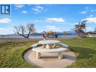 609 Truswell Road Unit# 105. Kelowna, British Columbia