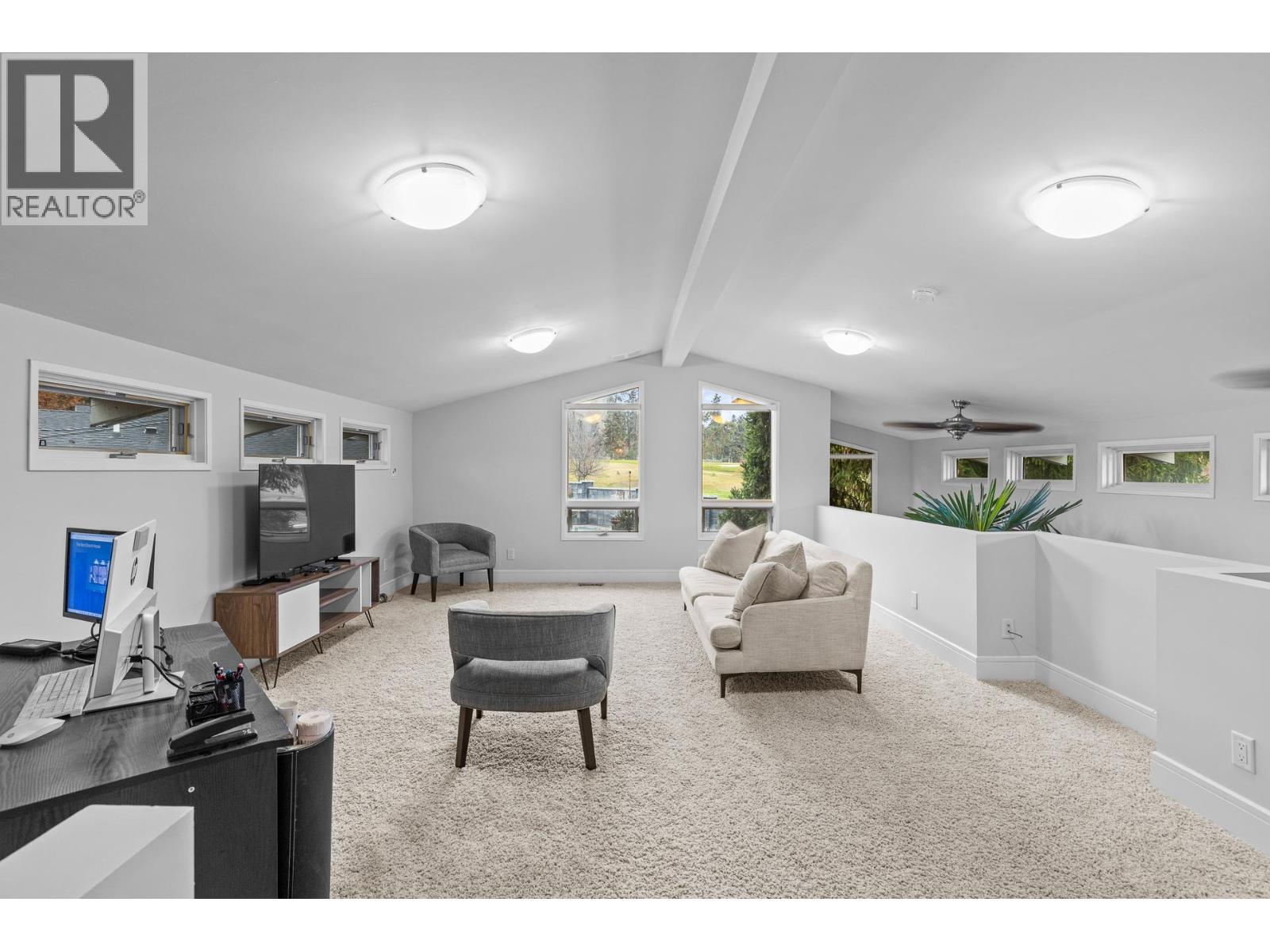 930 Fairway Crescent. Kelowna, British Columbia