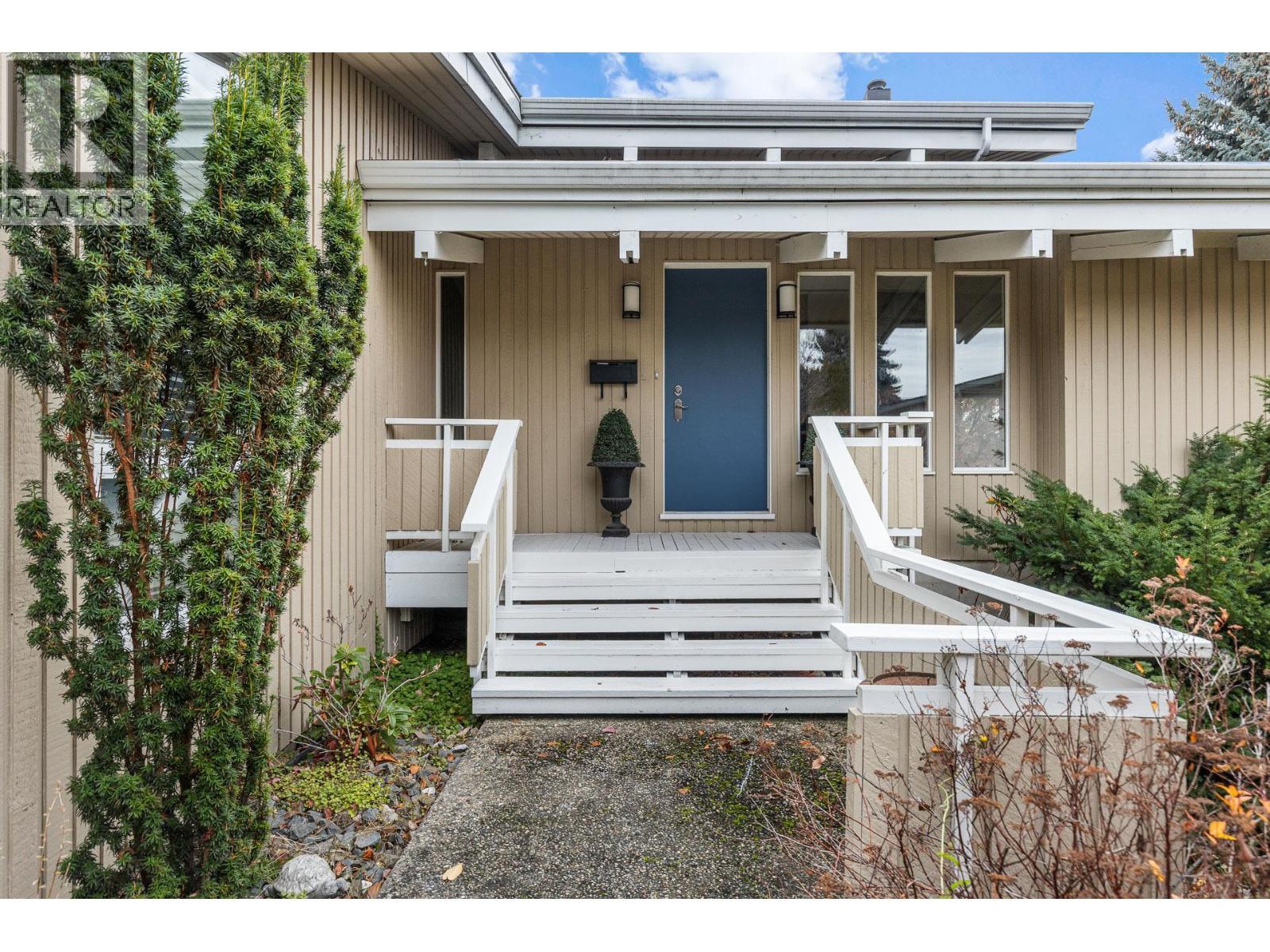 930 Fairway Crescent. Kelowna, British Columbia